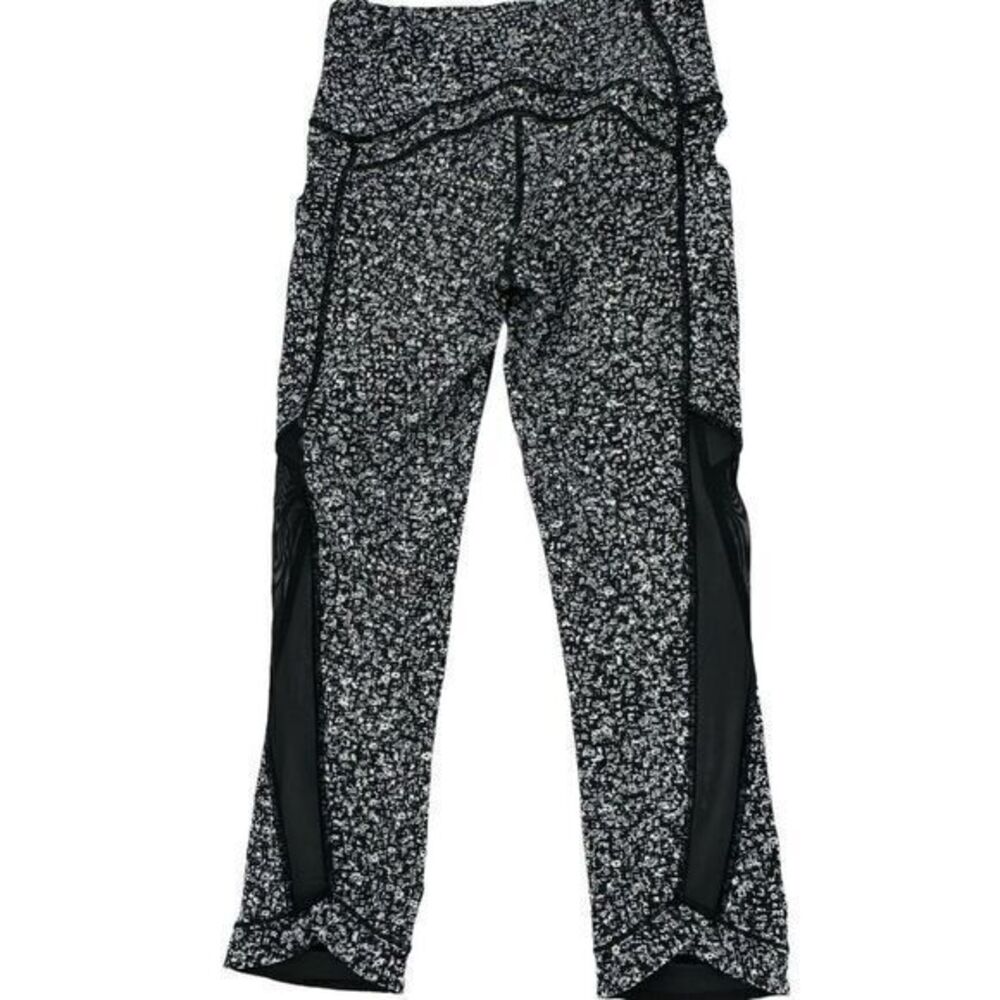 Lululemon Black/White Flower Patterned Women's Leggings Exposed Seam‎ Size 4